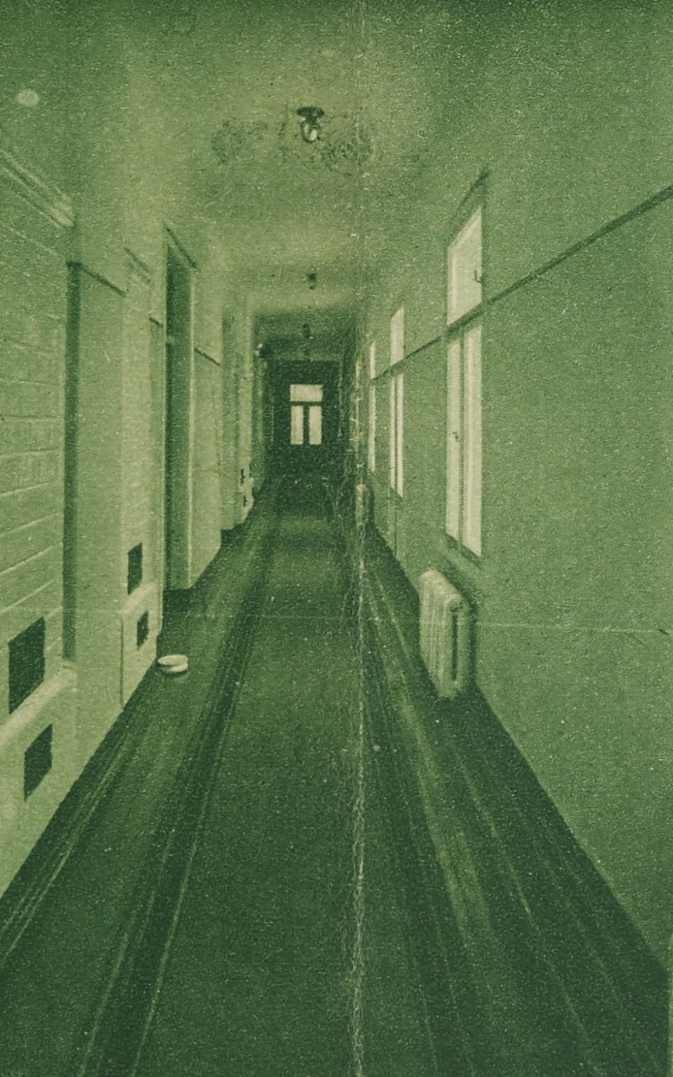 Zdjęcie z broszury reklamowej „Uzdrowisko A. Górewicza Zakład Leczniczo-Dietetyczny – Otwock”