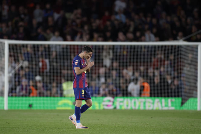 Robert Lewandowski po pożegnalnym meczu na stadionie Barcelony