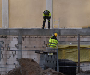 Basen na bydgoskim Miedzyniu nabiera kształtów. Zaglądamy na plac budowy