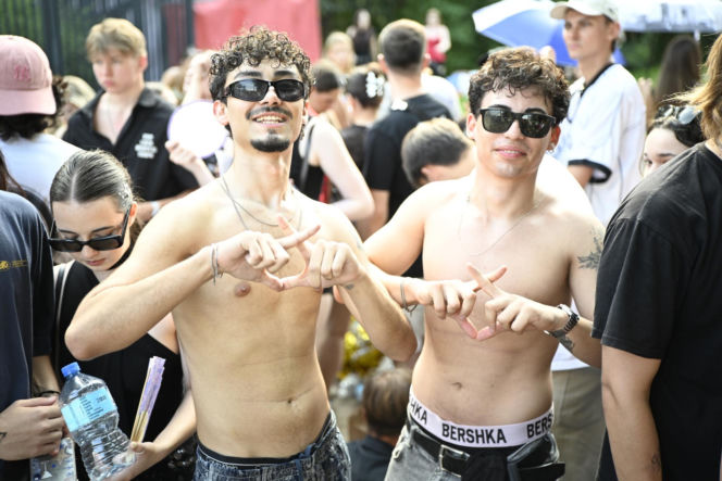 Drugi koncert The Weeknd w Warszawie. Najwierniejsi fani nie przestraszyli się morderczego upału. Znajdź się na zdjęciach