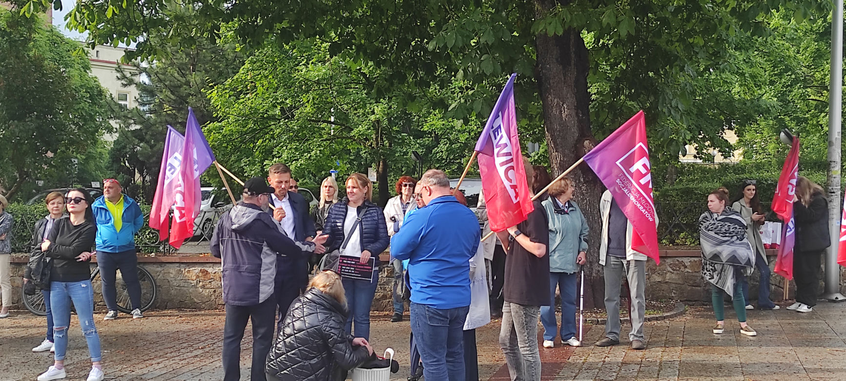 Protest kobiet "Ani jednej więcej!" w Kielcach (14 czerwca 2023)