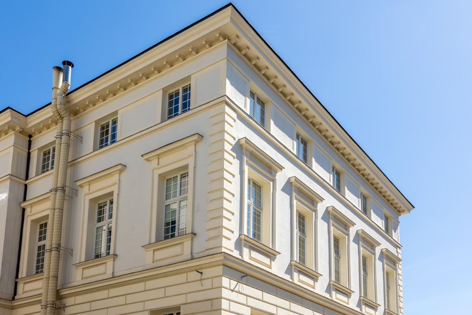 Foksal 10 w Warszawie