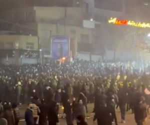 Władze Iranu mordują rannych demonstrantów w szpitalach?! Straszne oskarżenia