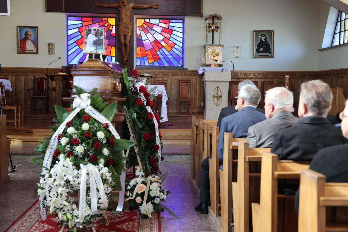 Pogrzeb księdza Stanisława w Grzęsce
