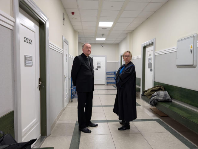 Biskup Andrzej Jeż przed sądem