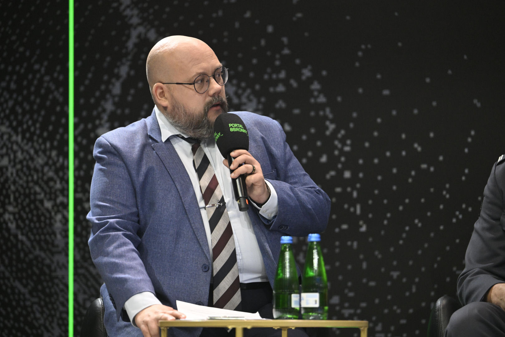 Warszawskie Targi Obronne. Scena Biała. Śmigłowiec przyszłości. Od pola walki po akcje ratownicze. Jak projektować i wybierać śmigłowce do najbardziej wymagających operacji?