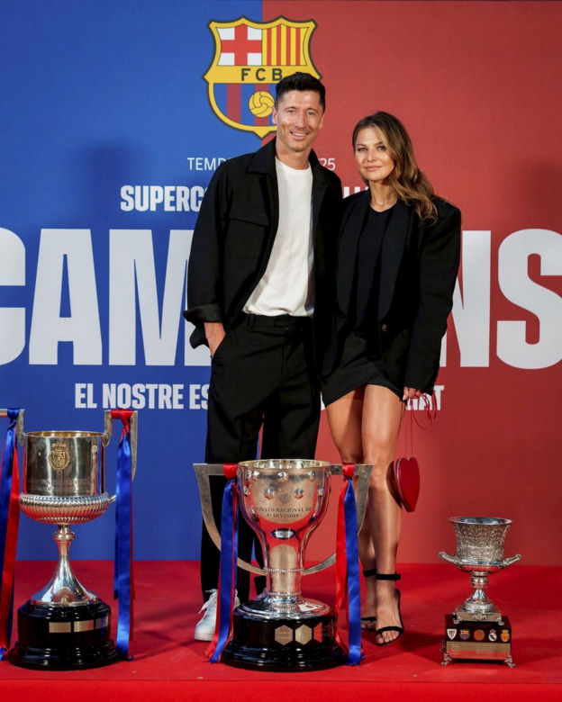 Anna Lewandowska i Marina błysnęły na imprezie Barcelony