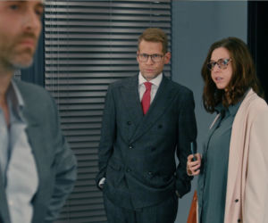 BrzydUla 2 sezon odc. 56. Marek (Filip Bobek), Ula (Julia Kamińska), Sebastian (Łukasz Garlicki)