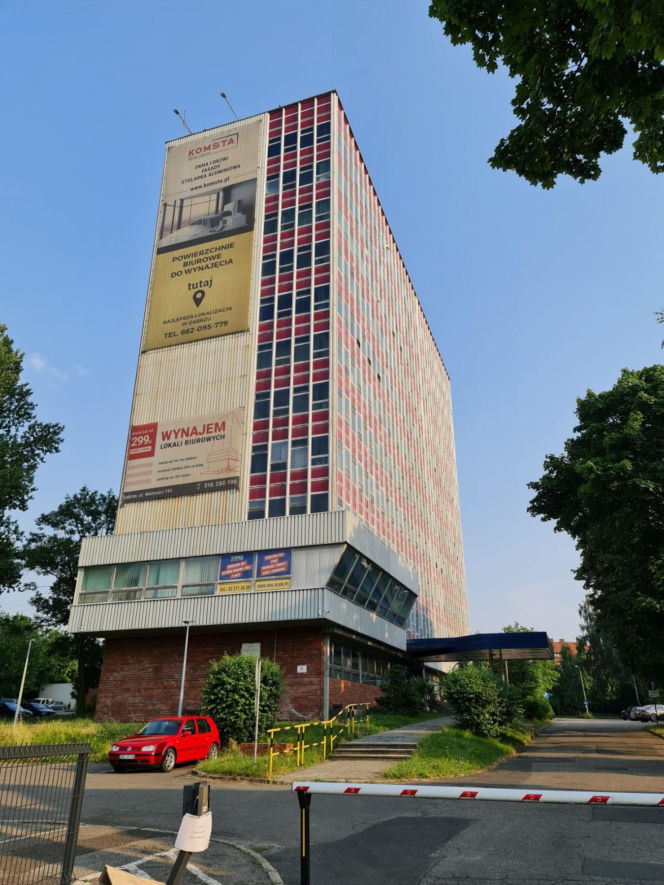 To miasto na Śląsku zachwyca perłami architektury. Zabytkowe osiedla robią wrażenie!