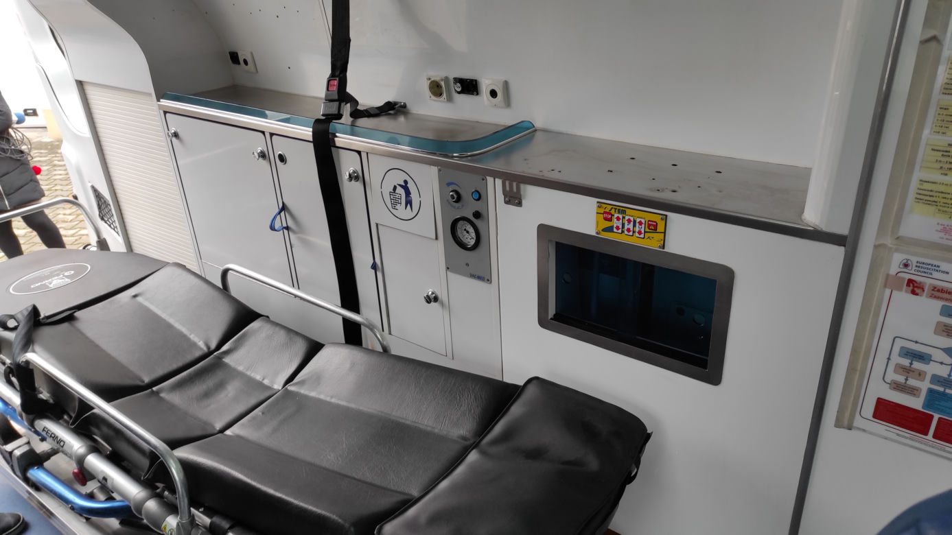 Przekazanie ambulansu dla Stowarzyszeniu Malta Służba Medyczna