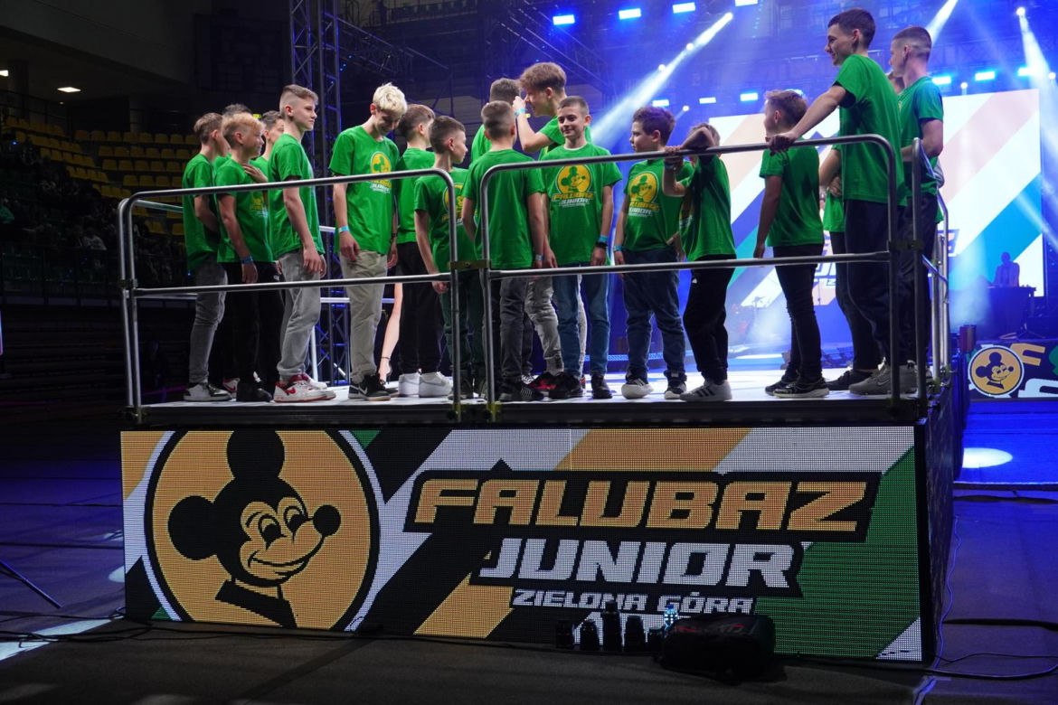 Prezentacja KSF Falubazu 2024. Wielka feta w CRS w Zielonej Górze.  Jak wygląda nowy Kevlar?