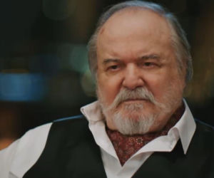 Złoty chłopak, odcinek 272: Zdrada w murach posiadłości! Aysen przechodzi na stronę wroga i pomaga Sinanowi!