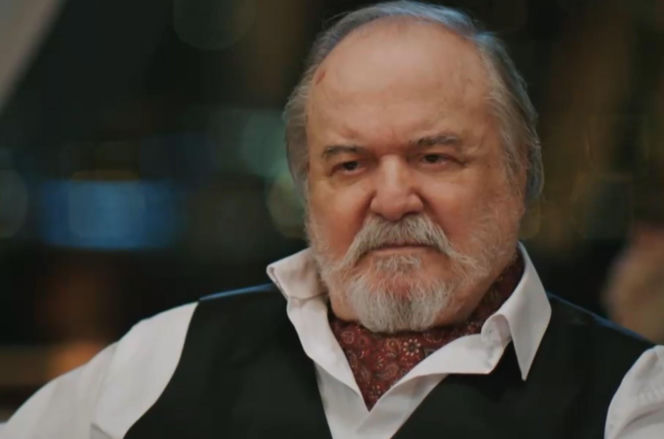 Złoty chłopak, odcinek 272: Zdrada w murach posiadłości! Aysen przechodzi na stronę wroga i pomaga Sinanowi!