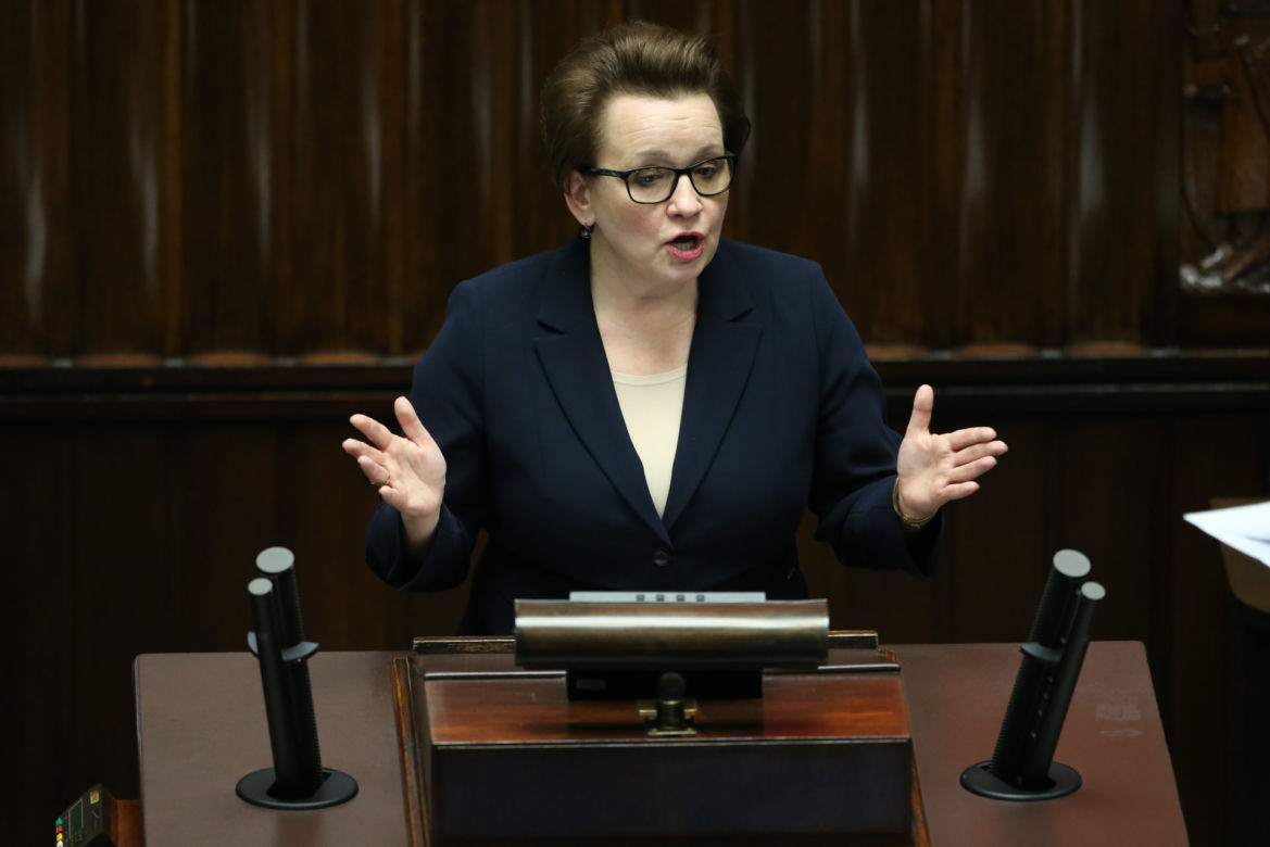 Gwiazdy atakują minister Zalewską