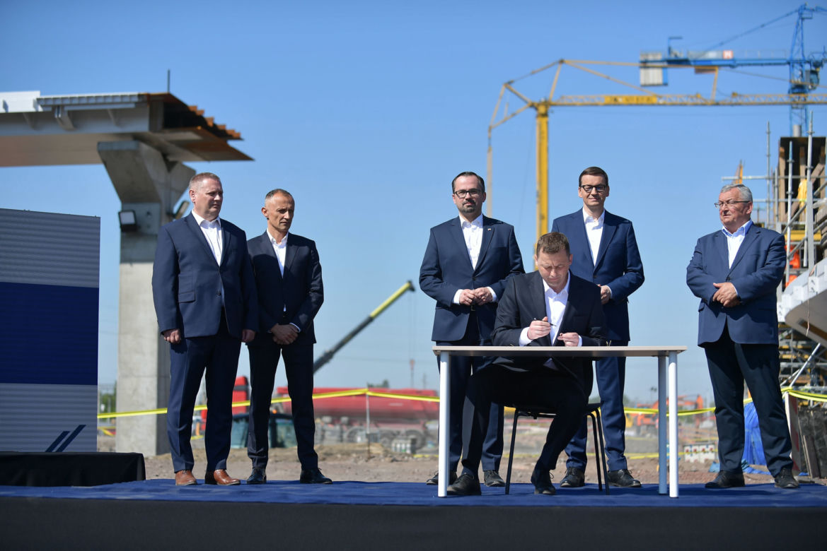 Do łodzi pociągiem w 45 minut. To możliwe