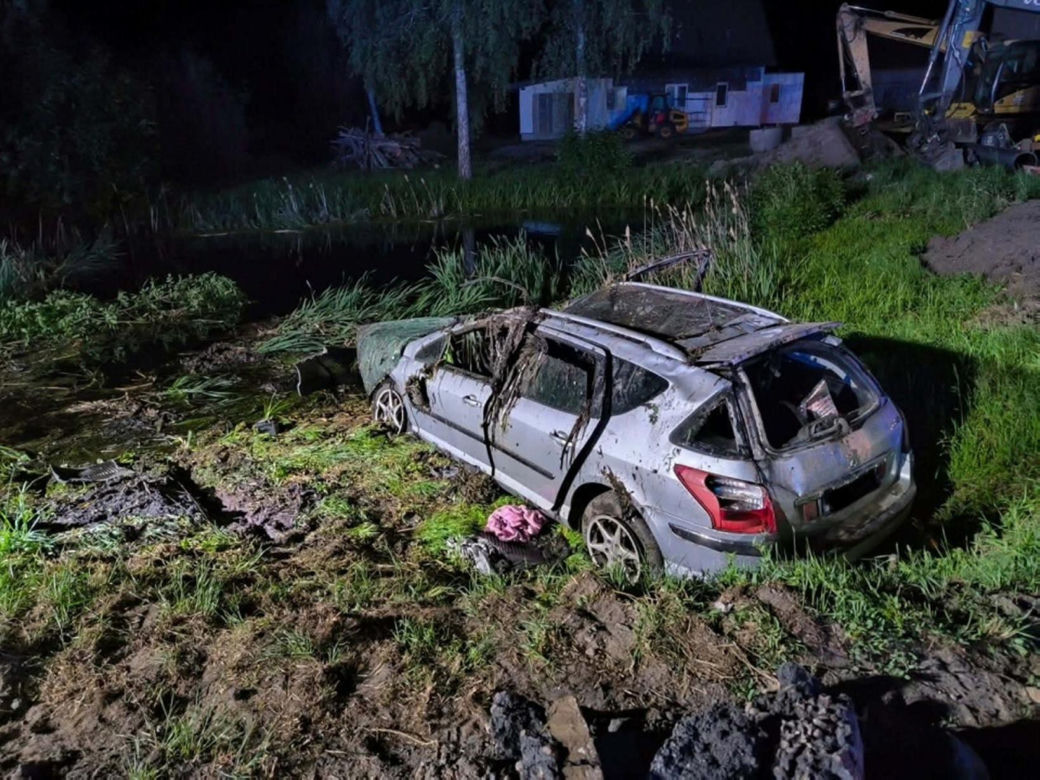 Sandra zabiła siebie i ukochanego, dachując w stawie