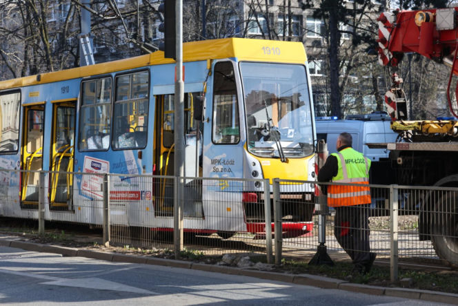 Wykolejenie tramwaju w centrum Łodzi. Są ranni