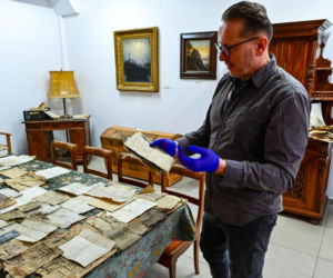 Dokumenty przeleżały na strychu prawie 100 lat