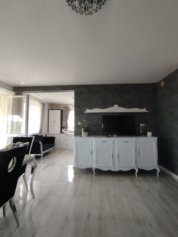 Dom w Lipowej koło Szczyrku. Gotowy projekt, a wewnątrz glamour