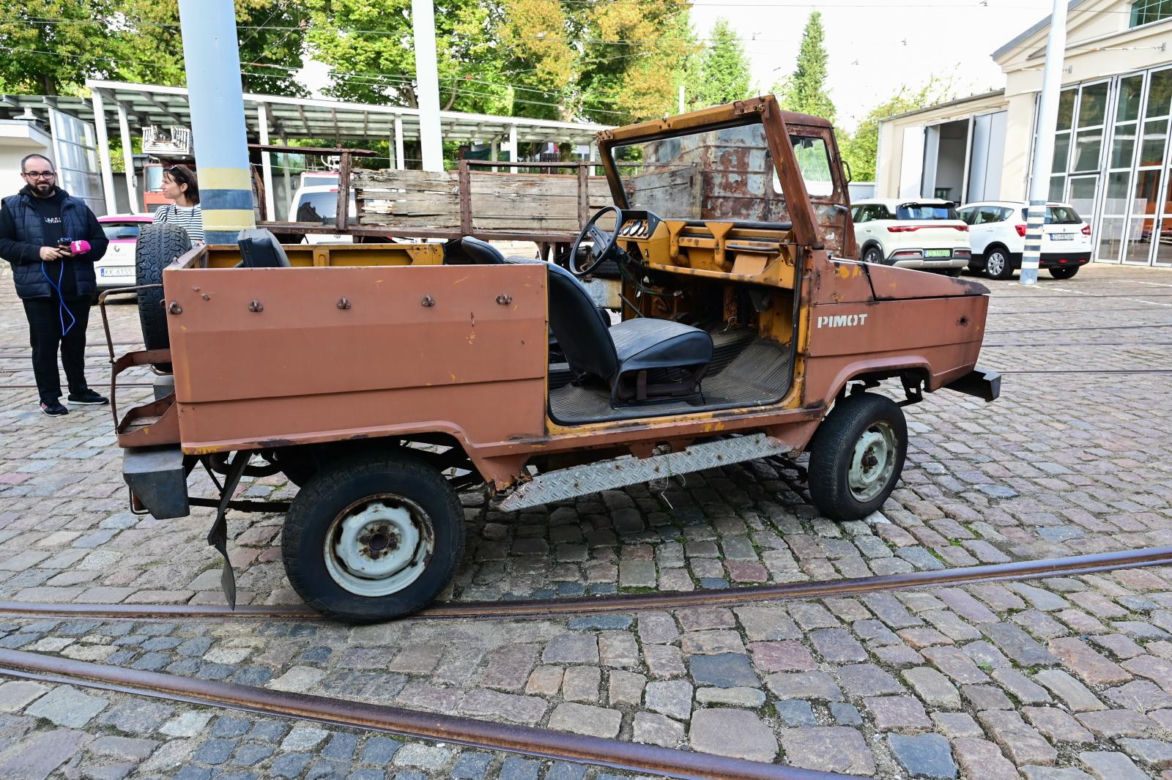 Prototyp terenowego Poloneza w Muzeum Techniki i Komunikacji w Szczecinie