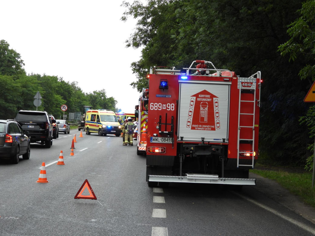 Czołówka pod Wołominem. Dwie osoby w szpitalu