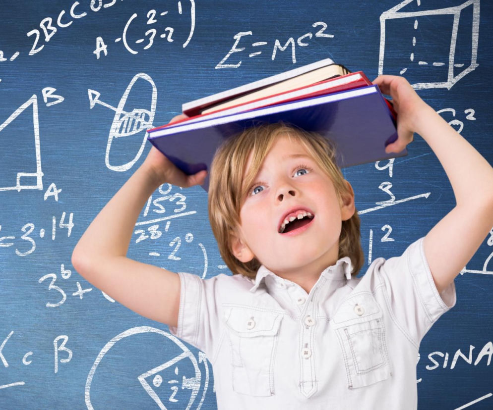 Wynik tego działania może cię zaskoczyć. Czy wiesz, ile to jest 72+72−72:72×72=?