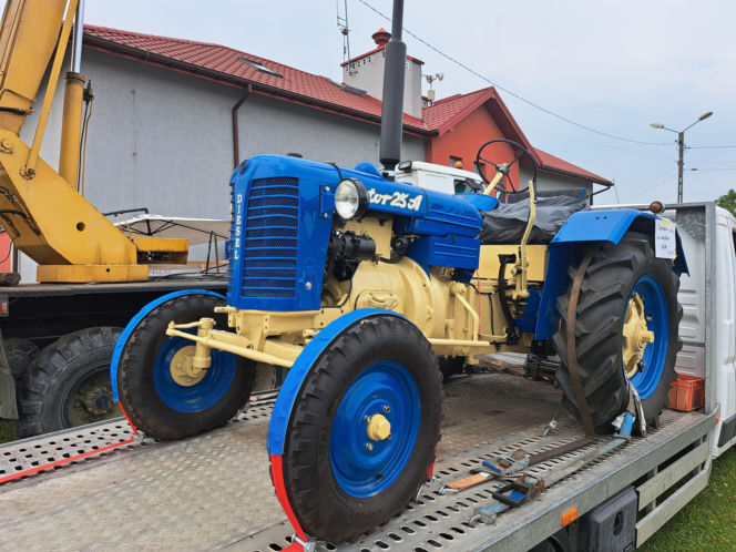 3. Gminny Zlot Zabytków Motoryzacji i Papajów w Ładnej