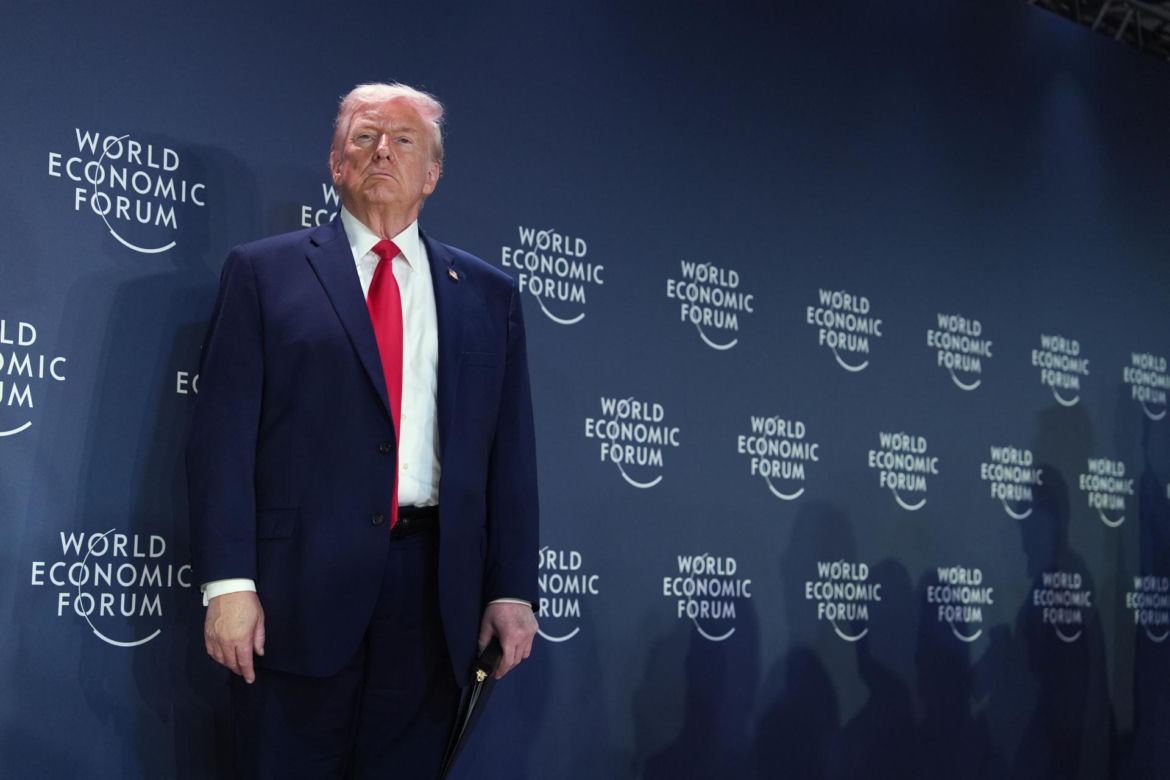 Tajemniczy znak na ręce Trumpa! Rzeczniczka tłumaczy