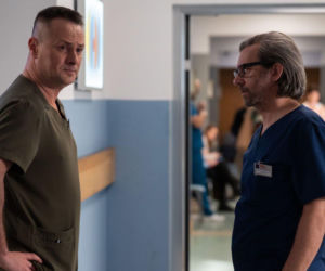 Na dobre i na złe odc. 988. Aleś Zagajewski (Paweł Małaszyński), Artur Bart (Piotr Głowacki)