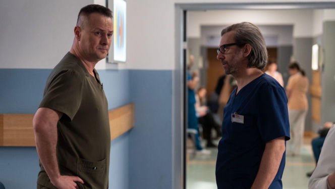 Na dobre i na złe odc. 988. Aleś Zagajewski (Paweł Małaszyński), Artur Bart (Piotr Głowacki)