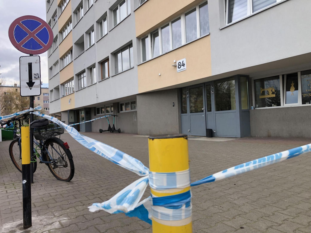 Działania służb w bloku przy ul. Gajowickiej