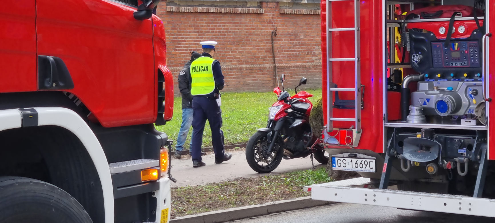 Dramat podczas egzaminu na prawo jazdy w Słupsku. Motocyklista runął na ziemię