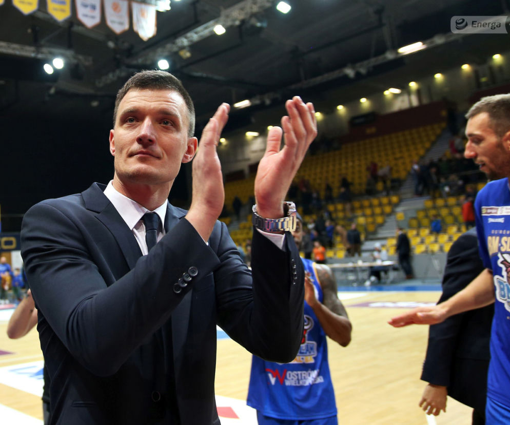 Stal przegrywa z Kingiem
