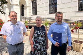PiS po odpowiedziach wojewody i RIO: „To nie zmienia naszej oceny”