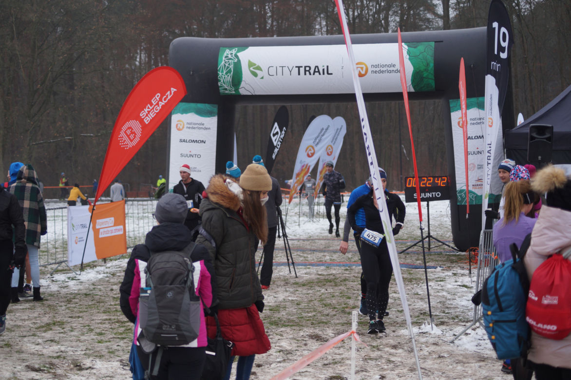 Wielkie ściganie w Myślęcinku! Za nami kolejny bieg City Trail 2022 [ZDJĘCIA]