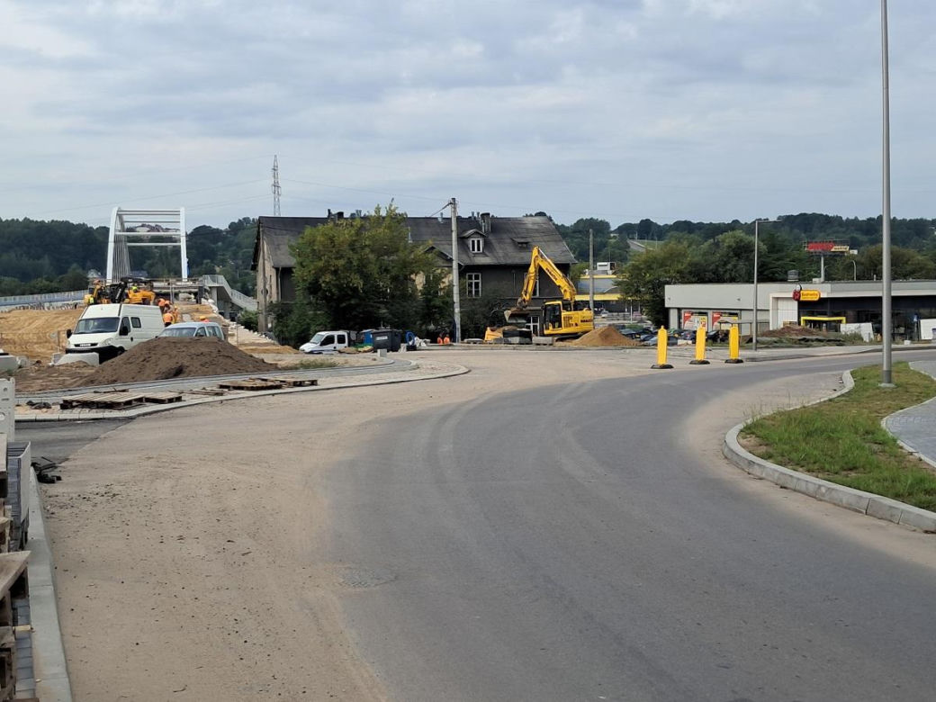 Budowa wiaduktu w Starachowicach Dolnych (08.08.2024)