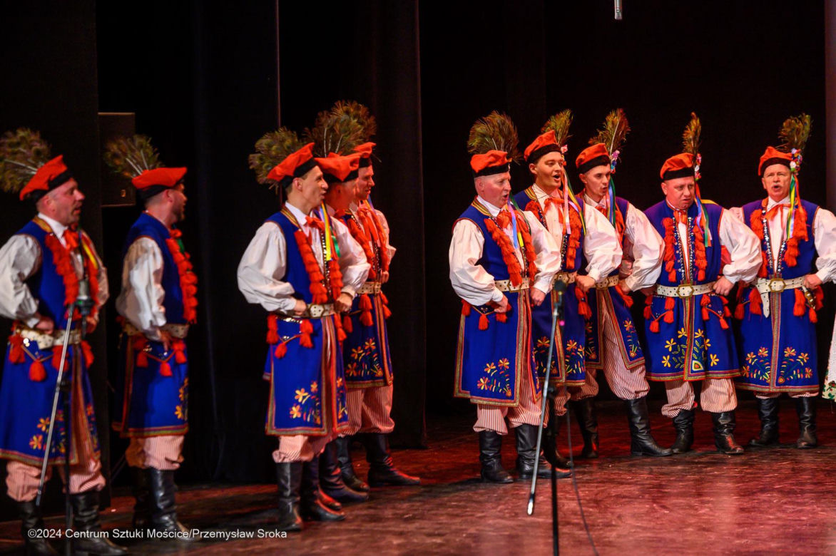 Koncert wielkanocny Zespołu Pieśni i Tańca Świerczkowiacy w Centrum Sztuki Mościce