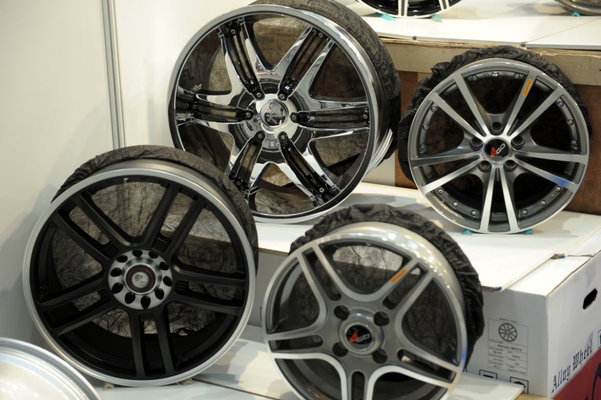 Targi Auto Expo Parts, Tires & Service
