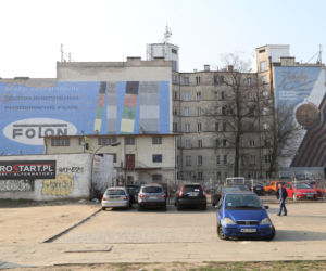 Mural w hołdzie muralom: Kultowe reklamy FOTON i Jubiler wróciły na Pragę! [GALERIA]