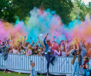 Lublin „wybuchł” kolorami! Zobaczcie zdjęcia z Holi Festival