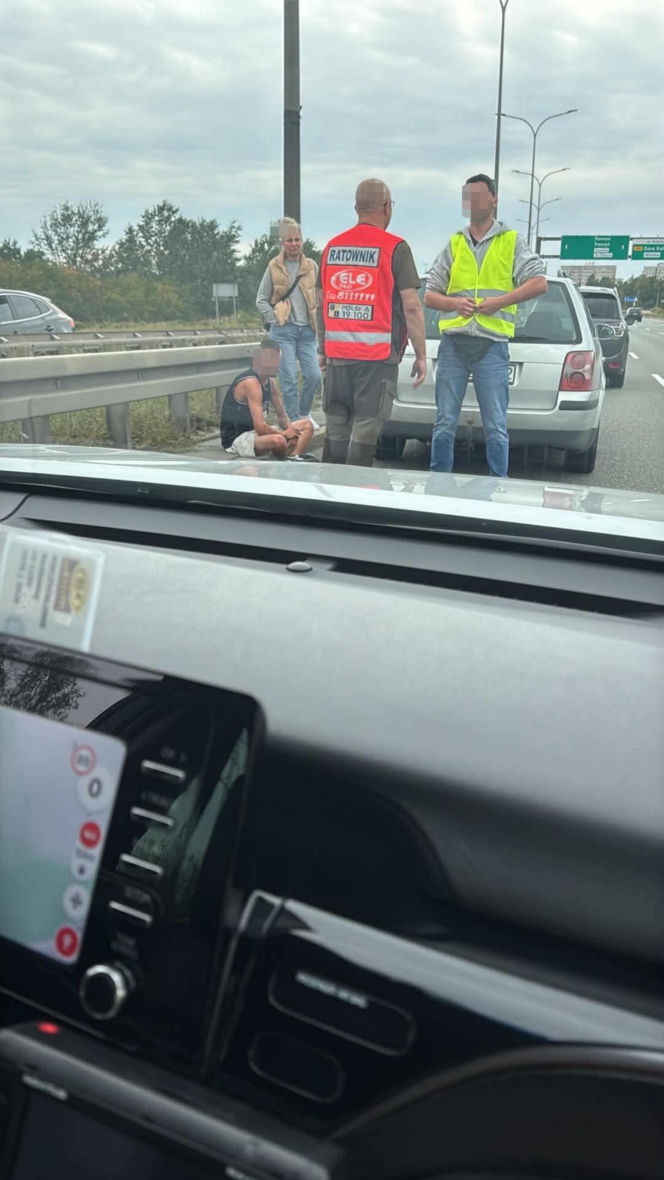 Zobaczyli pijaka za kółkiem. Obywatelskie zatrzymanie na trasie