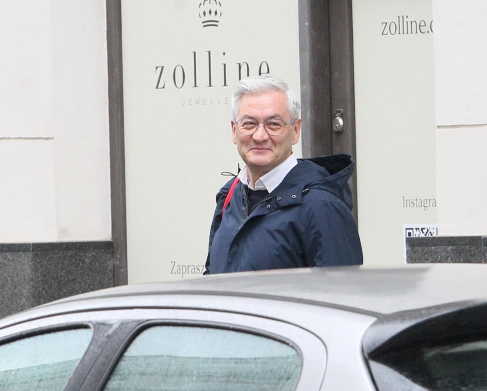 Robert Biedroń kupił okulary