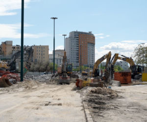 Burzą wiadukt nad Ostrobramską