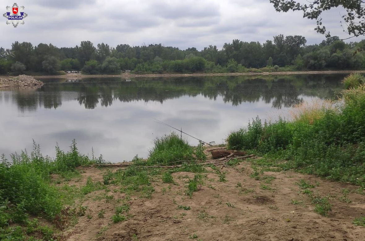 Łuków. Zaparkował na rondzie 