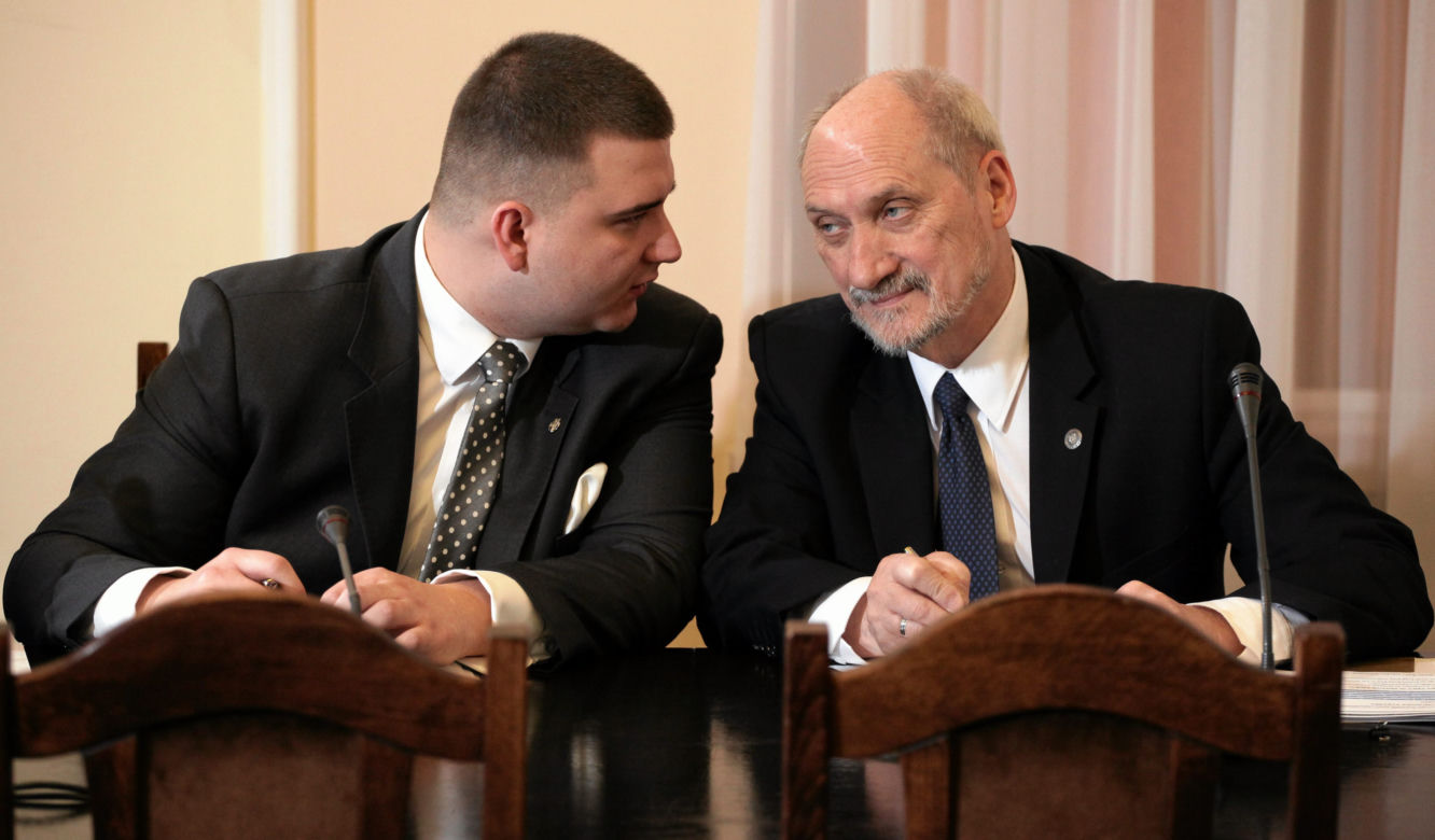 Cudowna broń ministra Macierewicz