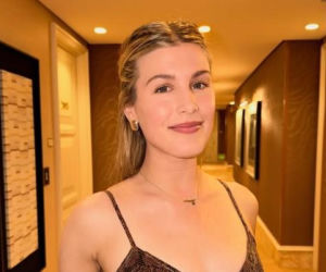 Eugenie Bouchard w sukience ze skóry węża