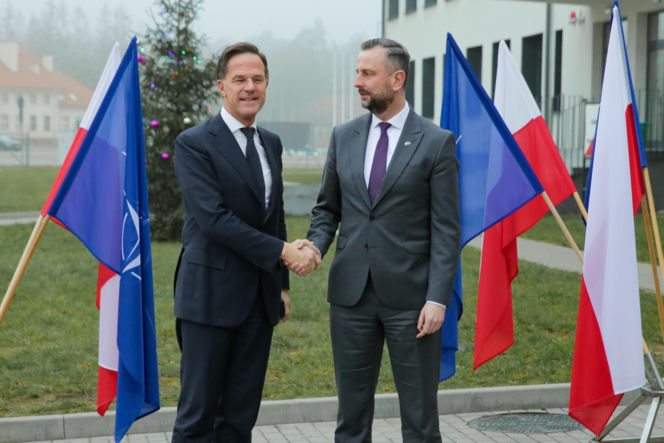 Szef NATO na mazurskim poligonie. Mark Rutte ostrzegł Putina: „Jesteśmy zjednoczeni i gotowi