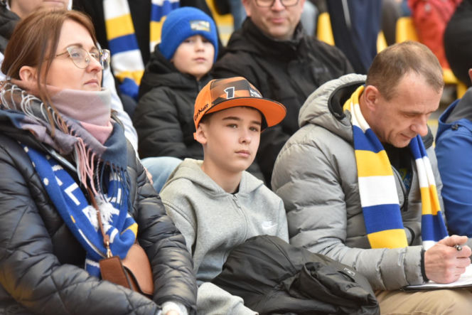 PRES Grupa Deweloperska Toruń - Stelmet Falubaz Zielona Góra, zdjęcia kibiców i zawodników ze sparingu na Motoarenie