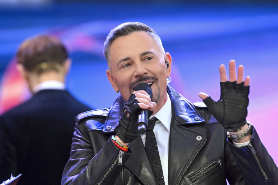 Krzysztof Ibisz odpalił tryb młodziaka. Dziubek i minki na festiwalu Polsatu