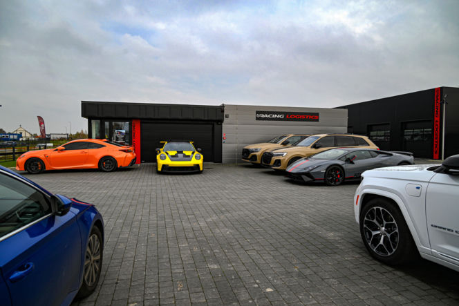Aston Martin GT3 i GT4 w pracowni w  Ługwałdzie pod Olsztynem